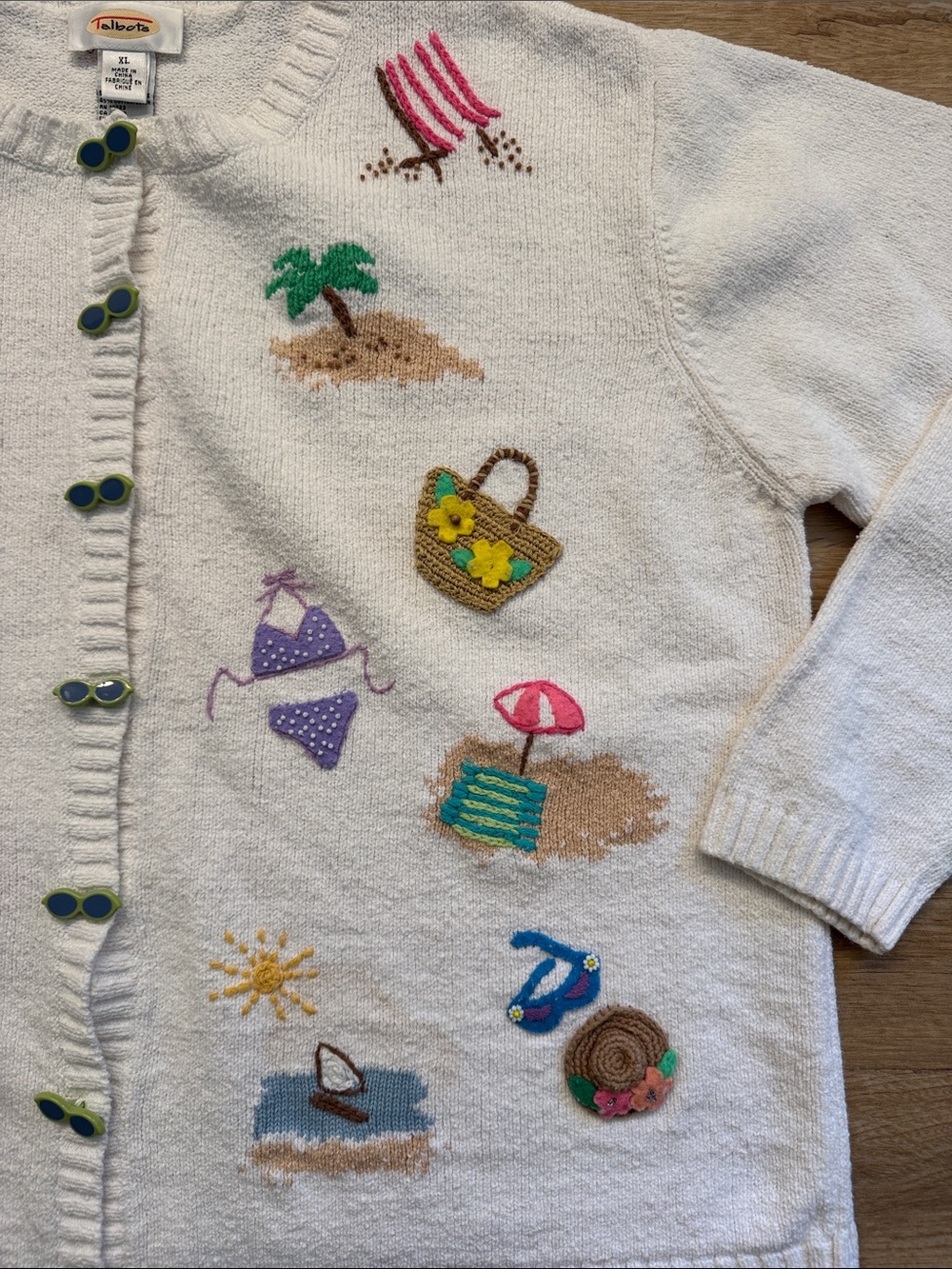 Vintage Talbots White Embroidered Beach-Themed Cardigan - Picture 4 of 7